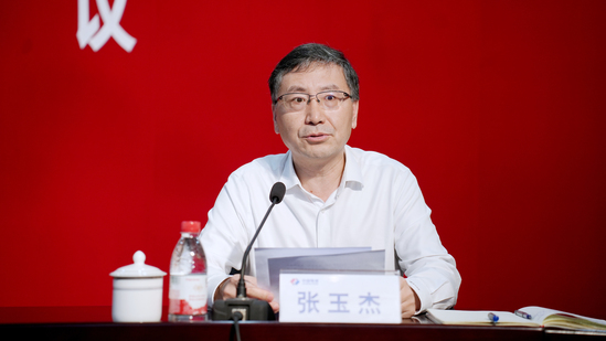 张玉杰调色.jpg